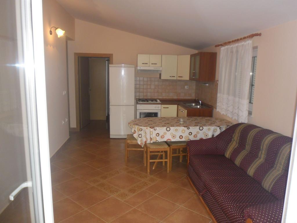 Apartments Golubic Sveti Petar  Phòng bức ảnh